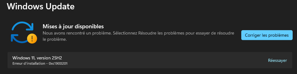 Windows Update screen showing an installation error for Windows 11, version 25H2 with error code 0xc1900201.
